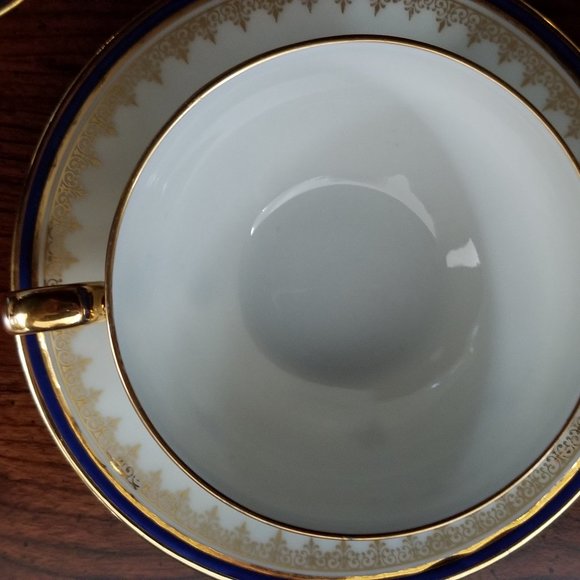 Limoges France Porcelain d'art & More ~ Sugar Bowl, Creamer, Cups and Saucers - Picture 9 of 16